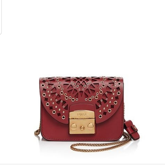 Hand Me Down Dream Boutique 🥰 - Picture 2 of 3